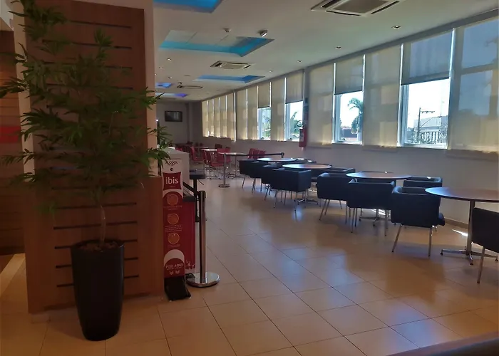 Ibis SertaozinhoHotel Em